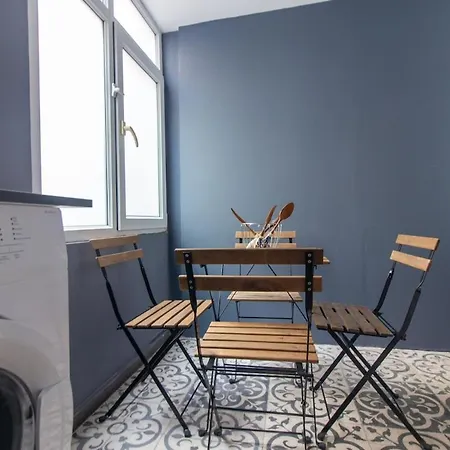 Modern And Cozy 2br In Vibrant Cihangir * İstanbul