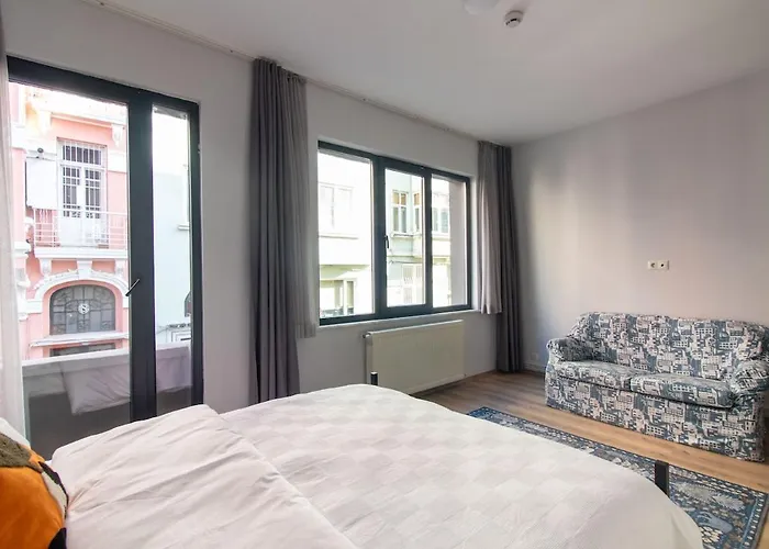 Modern And Cozy 2br In Vibrant Cihangir *